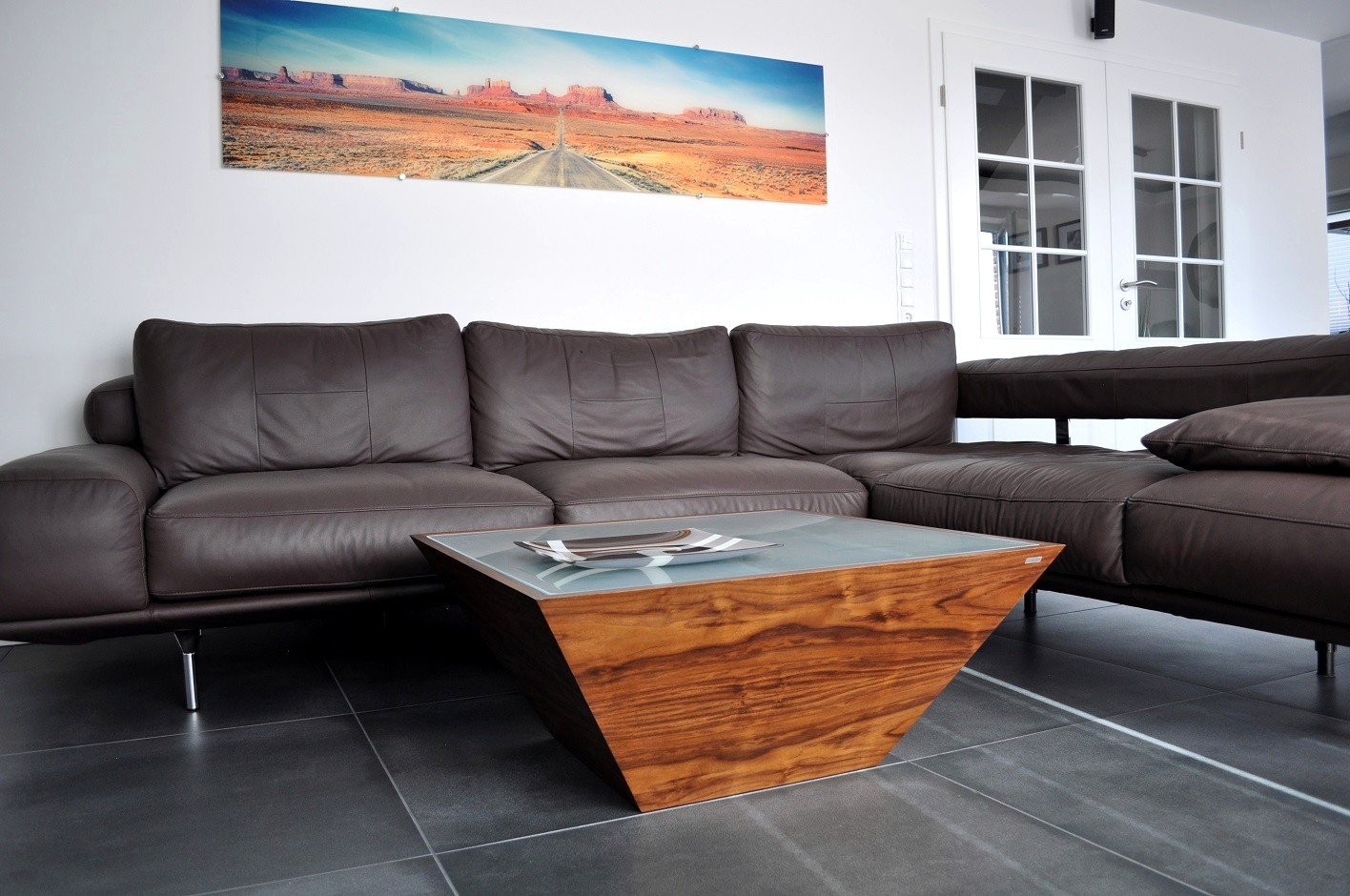 DESIGN COUCHTISCH Carl Svensson Pyramide MV3 Walnuss DESIGN COUCHTISCH Carl Svensson Pyramide MV3 Walnuss
